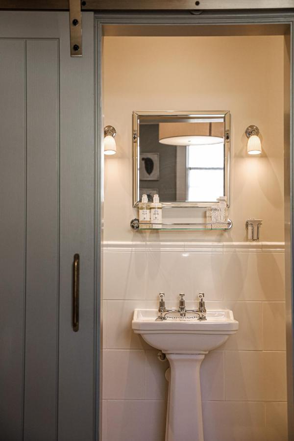 The Yard In Bath Hotel ภายนอก รูปภาพ
